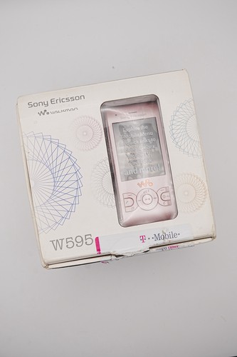 Sony ericsson w595 pink - ericsson,