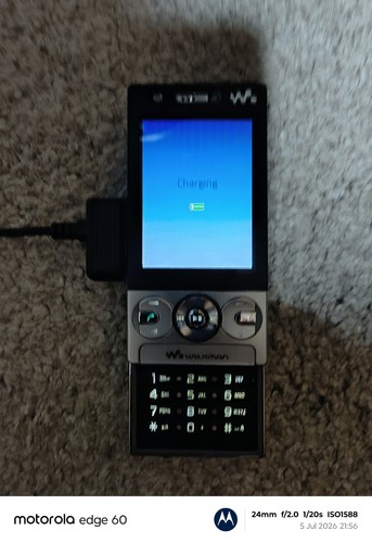Sony ericsson w705 mobile - ericsson,